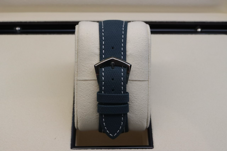 Patek Philippe Calatrava 6007A-001 Image 3